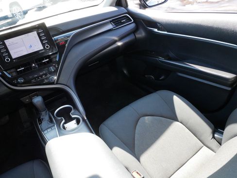 Used 2023 Toyota Camry LE w/ Convenience Package image 11
