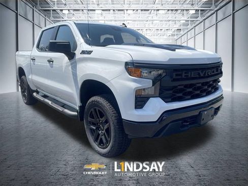 New 2026 Chevrolet Silverado 1500 Custom Trail Boss w/ Turbomax Blackout Package AWD/4WD image 2