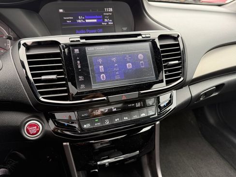 Certified 2017 Honda Accord EX image 10