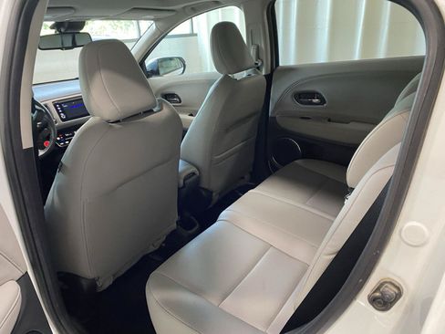 Used 2021 Honda HR-V EX-L image 17
