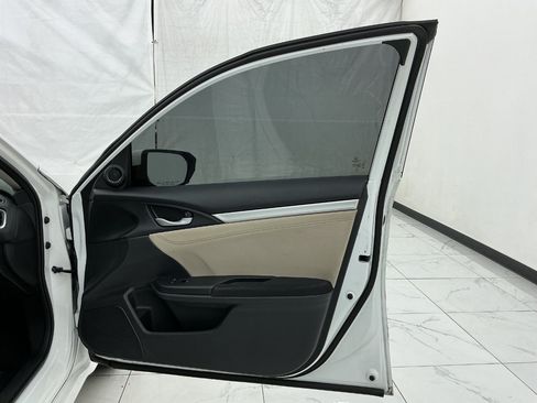 Used 2017 Honda Civic EX image 19