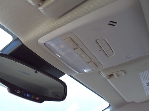 Used 2020 Buick Encore Essence FWD image 51
