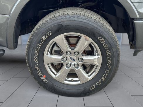 Used 2019 Ford F150 XLT w/ Equipment Group 302A Luxury image 7