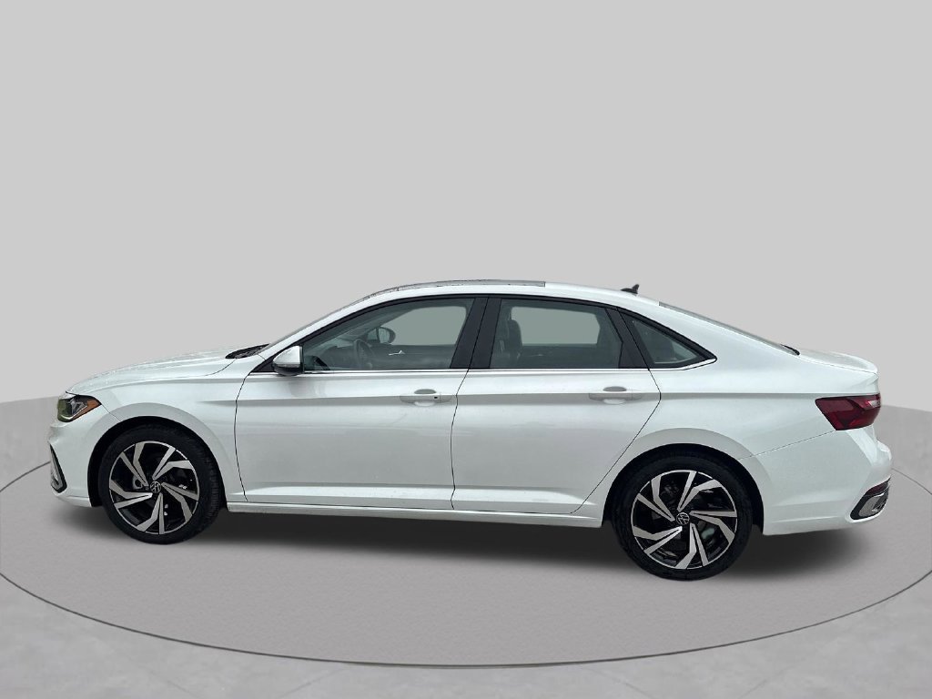 Used 2025 Volkswagen Jetta SEL FWD image 34
