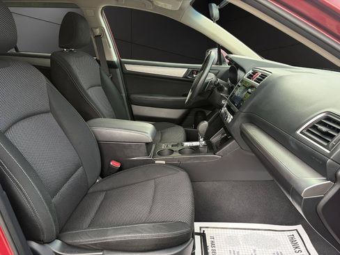 Used 2017 Subaru Outback 2.5i Premium AWD/4WD image 15