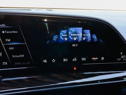 Used 2021 Cadillac Escalade Sport Platinum AWD/4WD image 20
