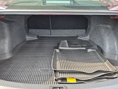 Used 2025 Toyota Corolla LE FWD image 17