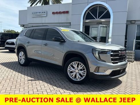 Used 2024 GMC Acadia Elevation w/ Super Cruise Package FWD image 2