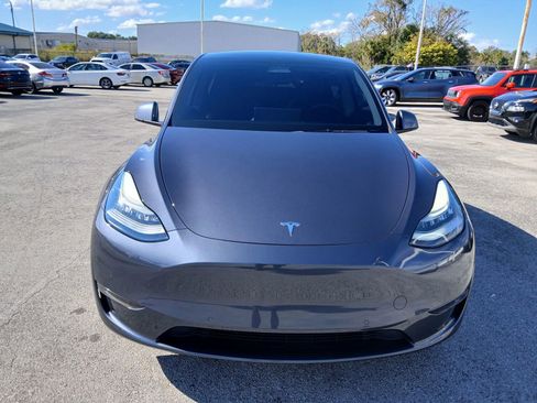 Used 2021 Tesla Model Y 2WD image 3