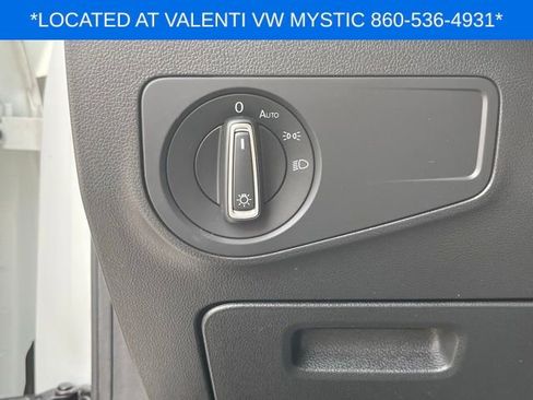 Used 2020 Volkswagen Tiguan SE w/ Panoramic Sunroof Package image 32