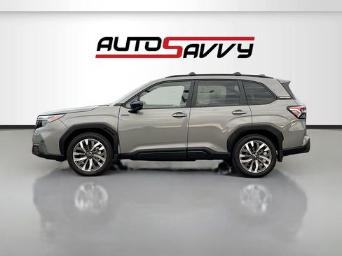 Used 2025 Subaru Forester Touring w/ Touring Package AWD/4WD image 4
