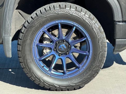 Used 2022 GMC Sierra 1500 Elevation image 13