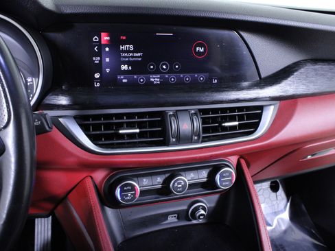 Used 2020 Alfa Romeo Stelvio Sport w/ Quick Order Package 22K Sport image 25