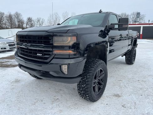 Used 2017 Chevrolet Silverado 1500 LT image 1