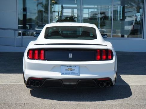 Used 2016 Ford Mustang Shelby GT350 w/ Technology Package RWD image 7