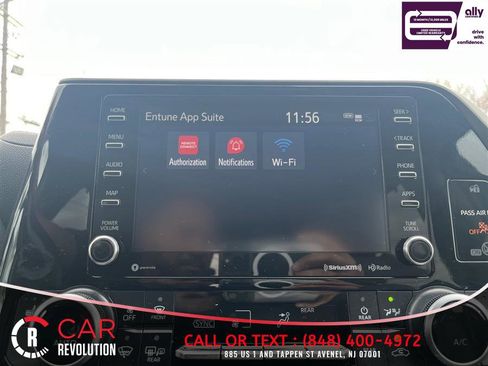 Used 2021 Toyota Highlander XLE FWD image 15