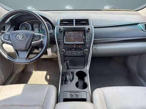 Used 2016 Toyota Camry XLE FWD image 14