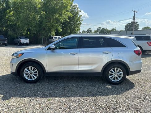 Used 2020 Kia Sorento LX w/ LX I4 Convenience Package FWD image 2