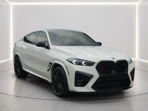 Used 2025 BMW X6 M Competition w/ Executive Package AWD/4WD image 11