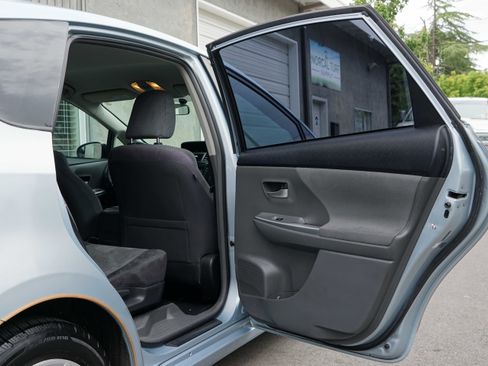 Used 2012 Toyota Prius V Three FWD image 25