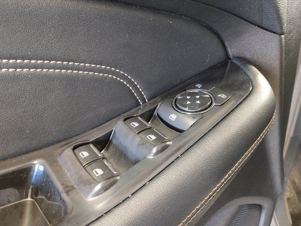 Used 2020 Ford Edge Titanium FWD image 27