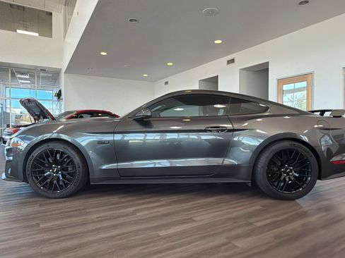 Used 2018 Ford Mustang GT Premium w/ GT Performance Package RWD image 8