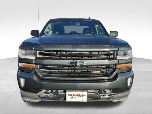 Used 2018 Chevrolet Silverado 1500 LT w/ All Star Edition image 10