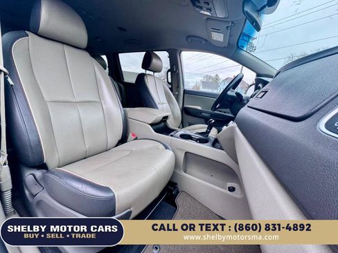 Used 2016 Kia Sedona LX w/ LX Essentials Premium Package image 15
