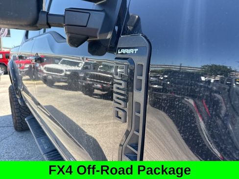 Used 2023 Ford F250 Lariat w/ Lariat Ultimate Package AWD/4WD image 5