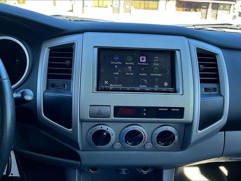 Used 2006 Toyota Tacoma PreRunner RWD image 15