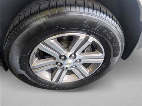 Used 2017 Chevrolet Traverse LT AWD/4WD image 28