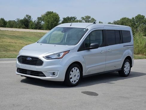 Used 2022 Ford Transit Connect XLT FWD image 3