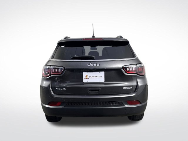 Used 2023 Jeep Compass Latitude w/ Sun and Sound Group AWD/4WD image 32