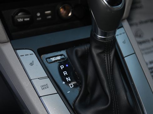 Used 2018 Hyundai Elantra Value Edition image 15