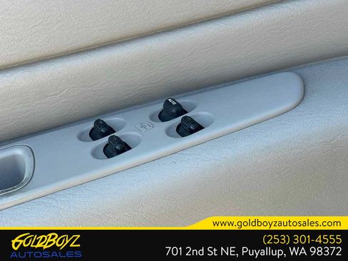 Used 2005 Chrysler Sebring Convertible FWD image 20