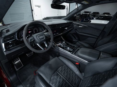 Used 2024 Audi RS Q8 AWD/4WD image 18