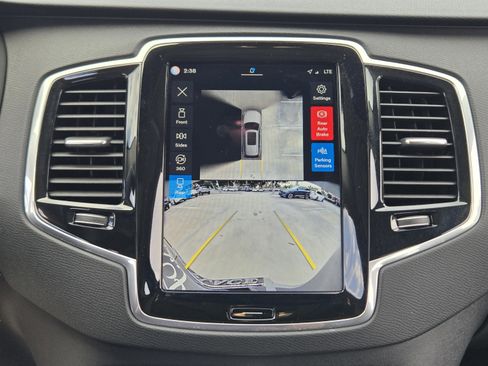 Used 2025 Volvo XC90 T8 Plus w/ Protection Package Premier AWD/4WD image 16