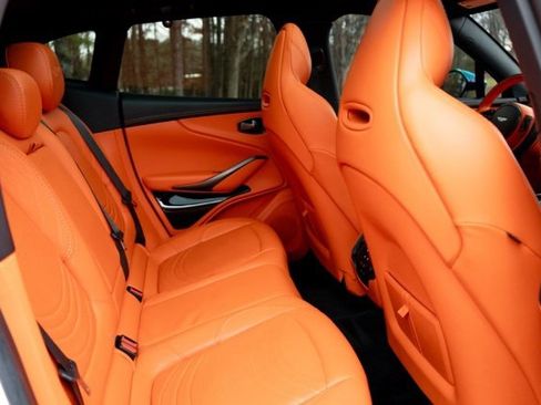 Used 2022 Aston Martin DBX Base image 40
