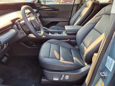 New 2026 Lincoln Nautilus Premier image 7