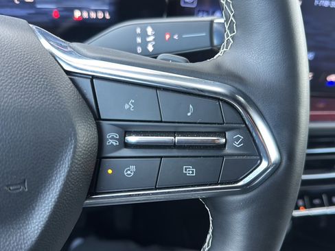 Used 2024 Chevrolet Traverse Z71 w/ LPO, Floor Liner Package image 34