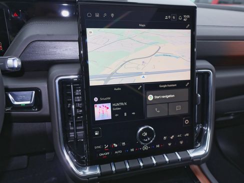 New 2026 GMC Yukon XL Denali w/ Denali Reserve Package image 20