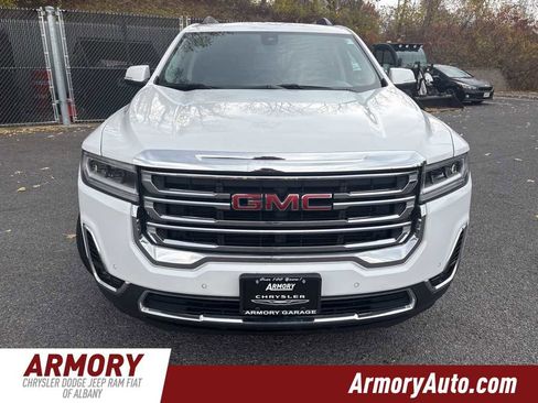 Used 2023 GMC Acadia SLT image 2