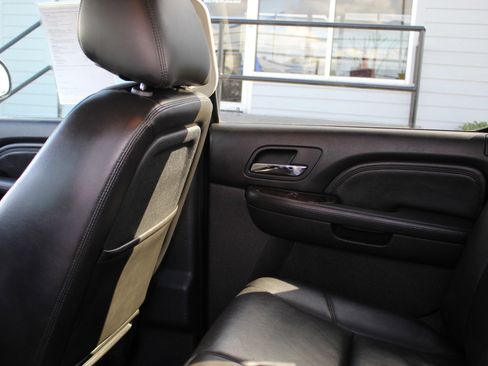 Used 2010 GMC Sierra 1500 Denali image 45