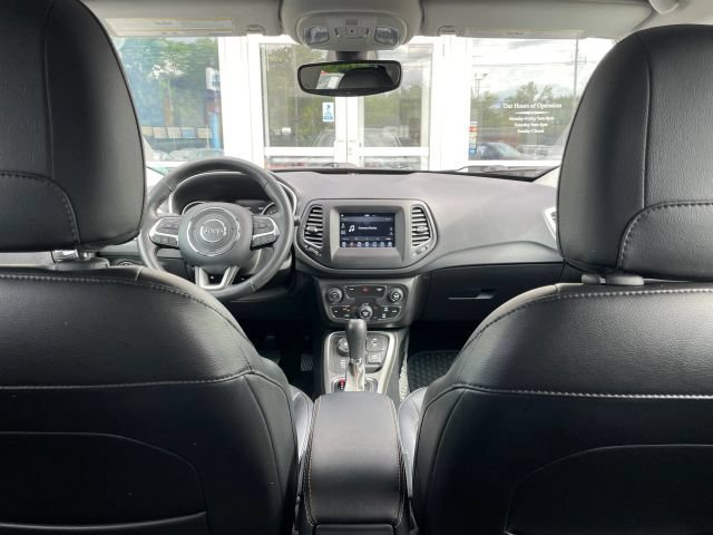 Used 2018 Jeep Compass Latitude w/ Popular Equipment Group AWD/4WD image 36