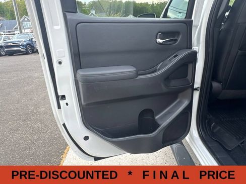 Used 2022 Nissan Frontier PRO-4X AWD/4WD image 39