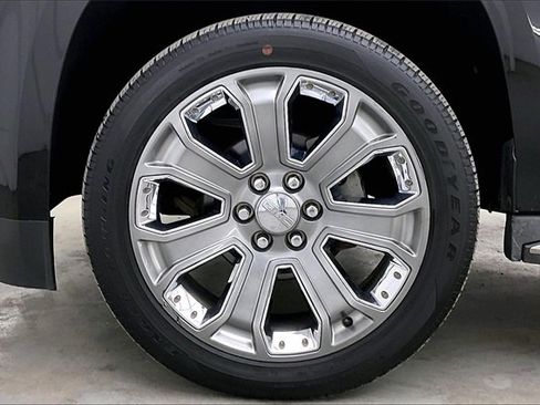 Used 2016 GMC Yukon SLT w/ Open Road Package image 10