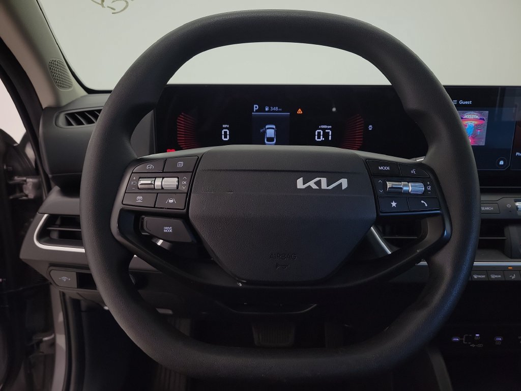 Used 2025 Kia K4 FWD image 12