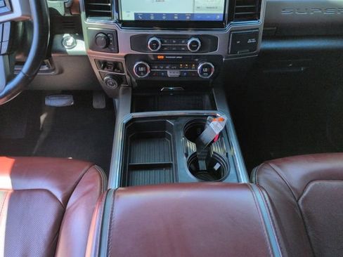 Used 2022 Ford F350 Platinum AWD/4WD image 23