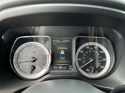 Used 2017 Nissan Titan Platinum Reserve image 23