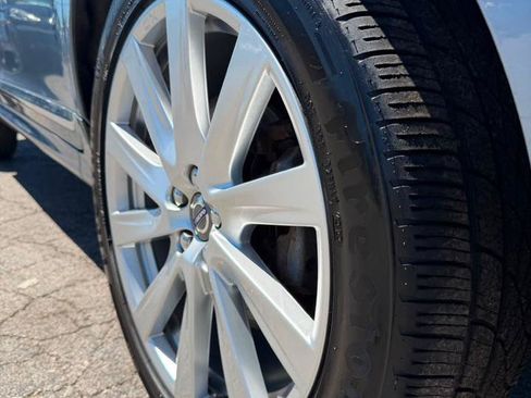Used 2017 Volvo XC60 T5 Inscription w/ Advanced Package AWD/4WD image 12